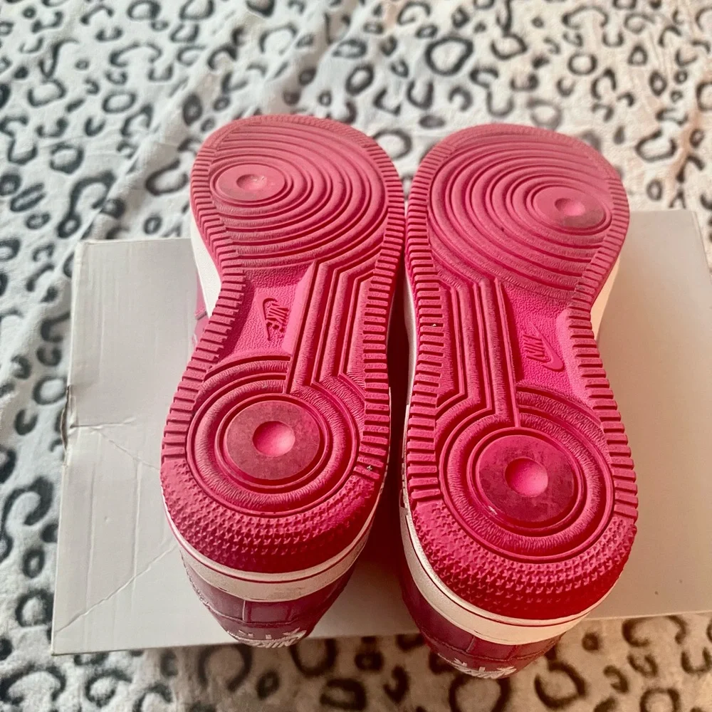 Nike Kids Sneakers - Bold Red - Picture 6 of 6